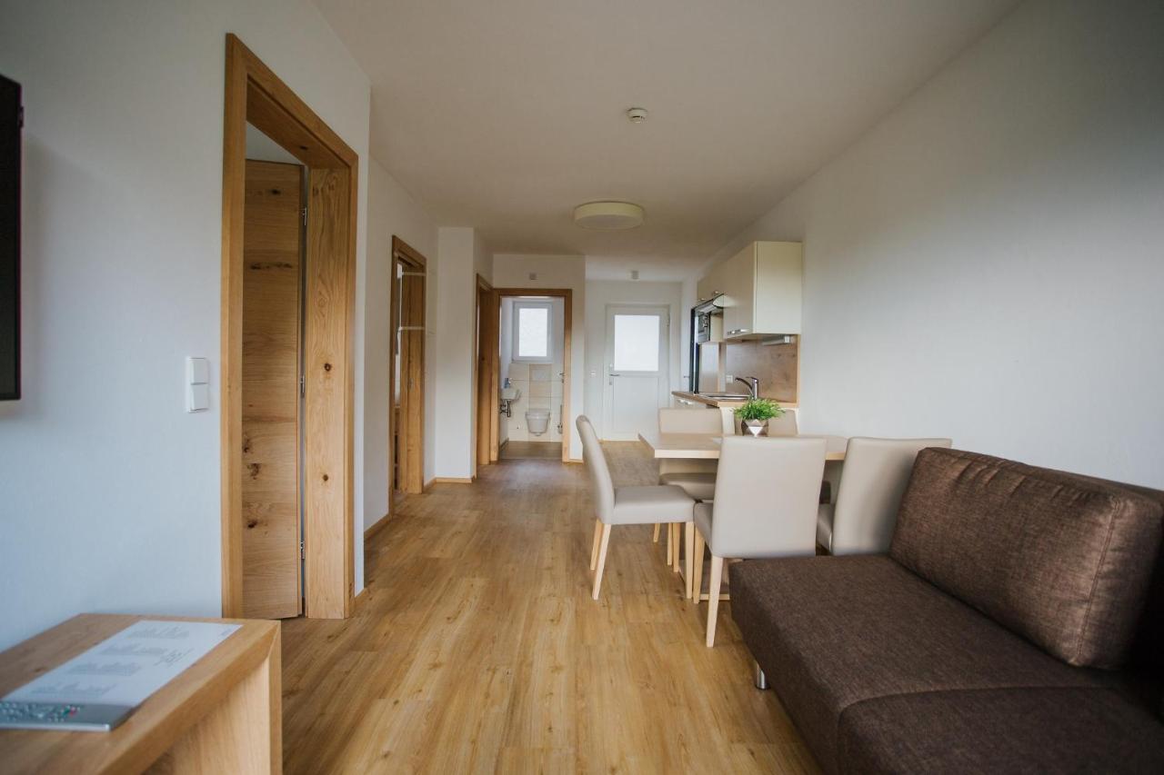 Apartmenthaus Strasswirt De Luxe Tropolach Ngoại thất bức ảnh