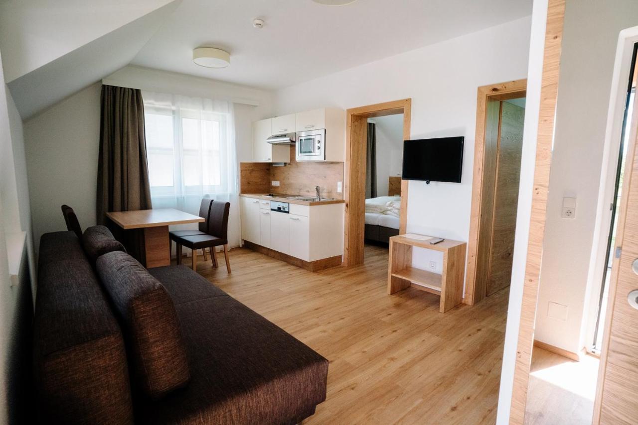 Apartmenthaus Strasswirt De Luxe Tropolach Ngoại thất bức ảnh