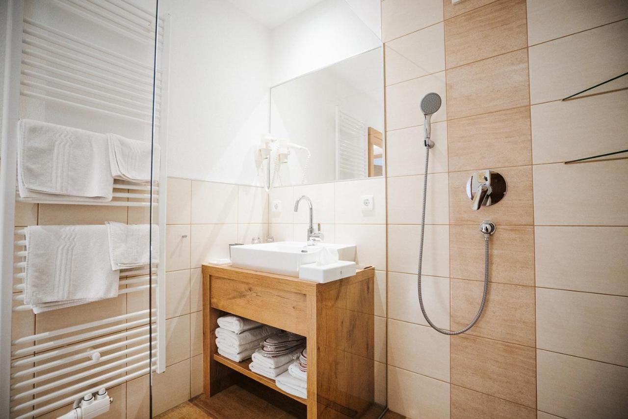 Apartmenthaus Strasswirt De Luxe Tropolach Ngoại thất bức ảnh